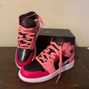 JORDAN 1-MID